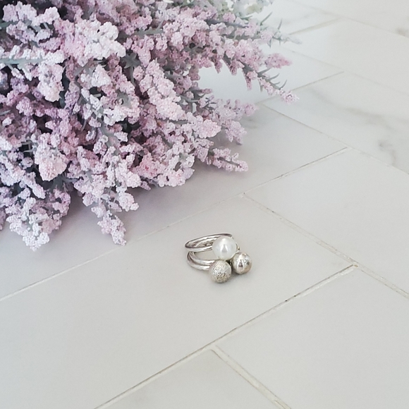 Beaded Pearl Rings - Picture 2 of 3